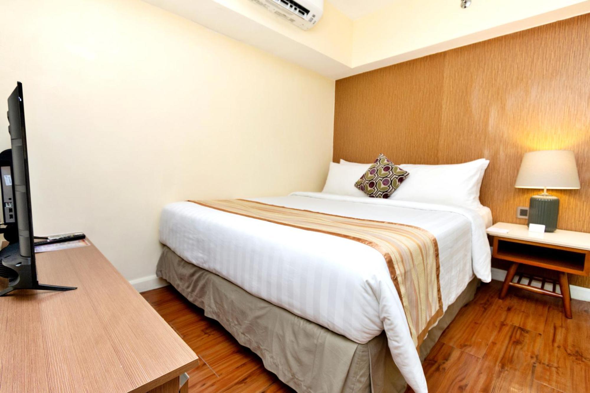 Ferra Premier By Jg Balabag (Boracay)